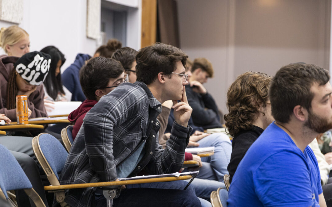 6 Reasons to Take Theology Courses at a Small Christian College