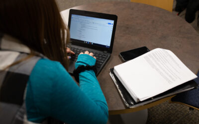 How Online Dual Enrollment for Homeschoolers Can Give Your Child a Big Head Start